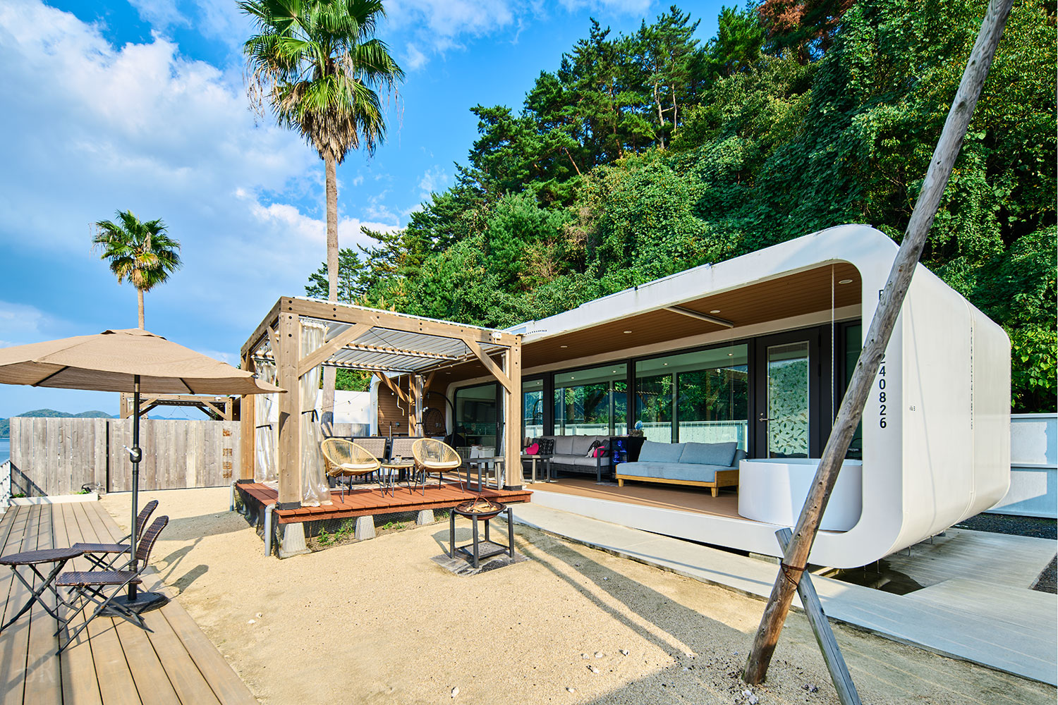 ラグジュアリーな客室